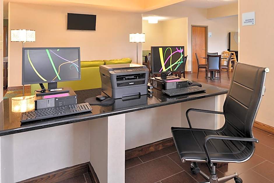 Holiday Inn Express & Suites St Marys By IHG