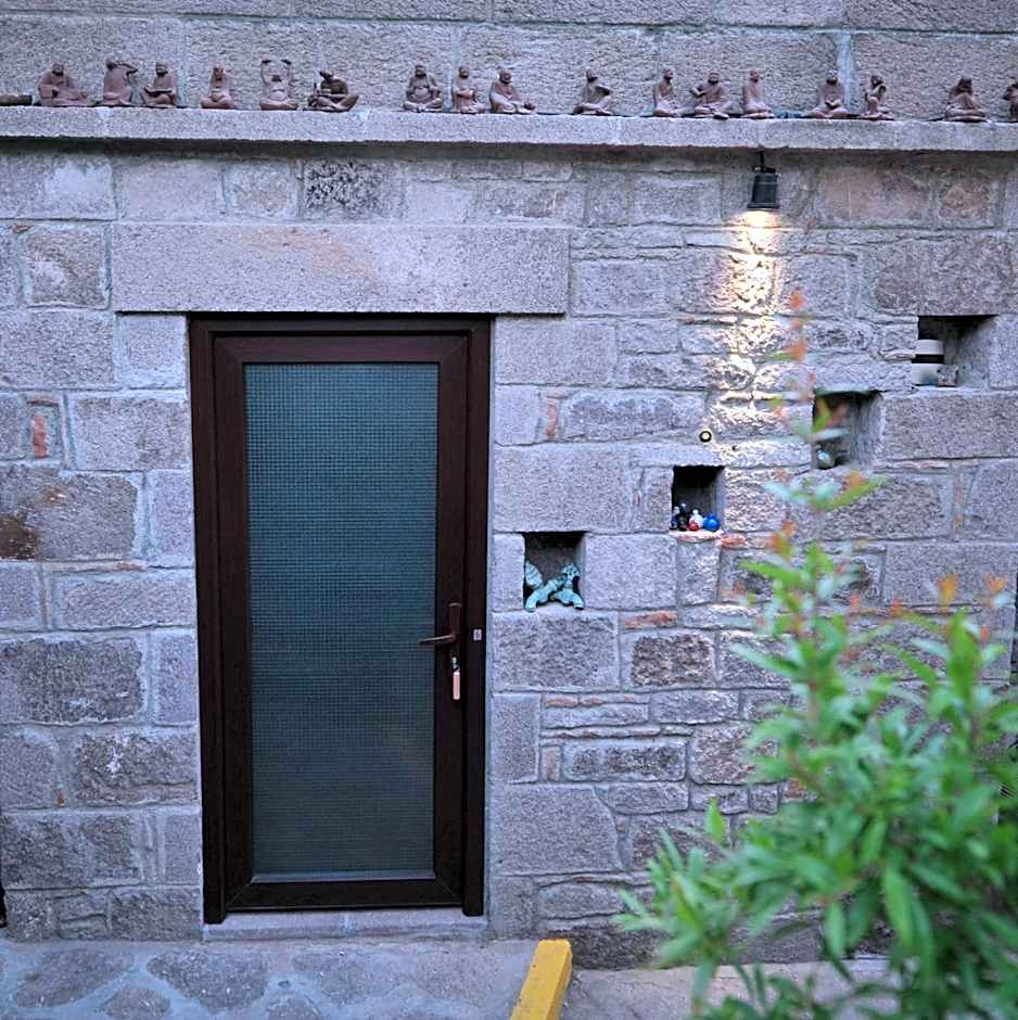 Assosyal Hotel