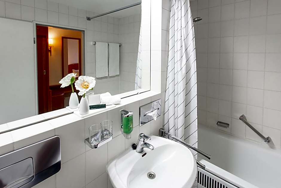 Tripinn Bristol Hotel Mainz
