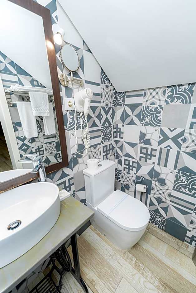 Photo 1 of 6 of Superior Suite