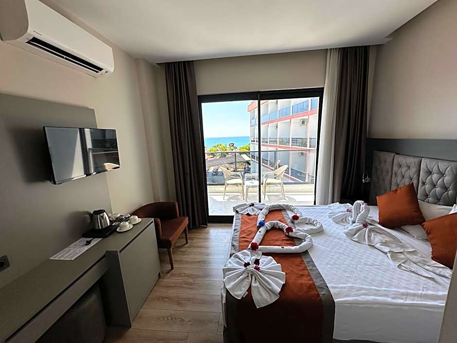 SiDE GOLDEN ROCK HOTEL&SPA