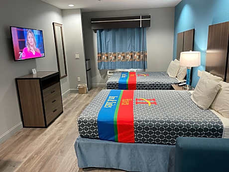 Queen Room with Two Queen Beds - Non-Smoking