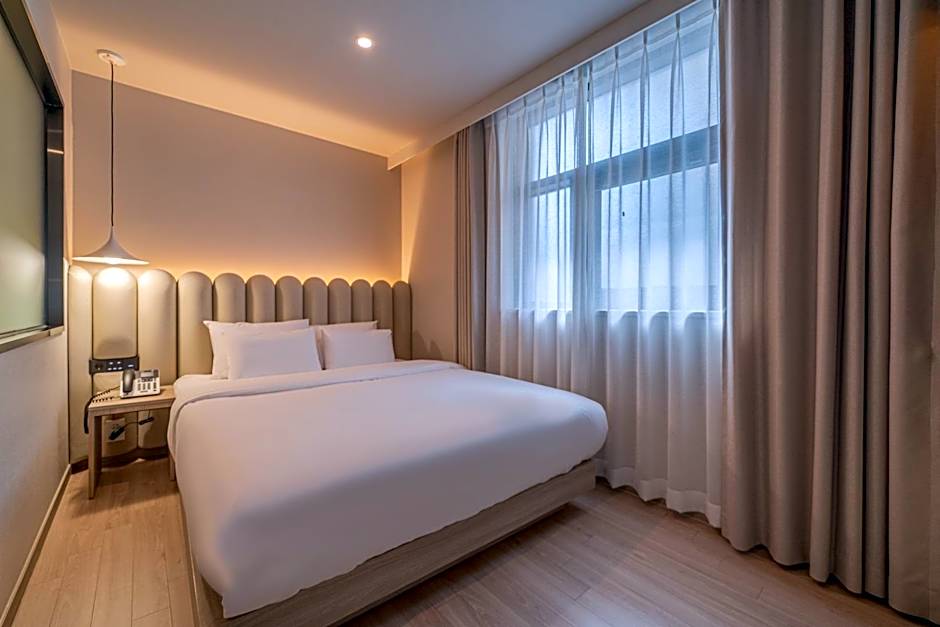Gyeongju Poverta Hotel