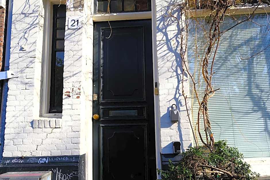 Eelhouse private studio