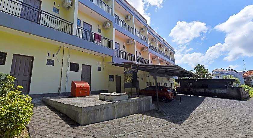 OYO Life 90675 Ld Residence