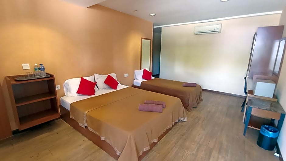 Straits Settlement Inn