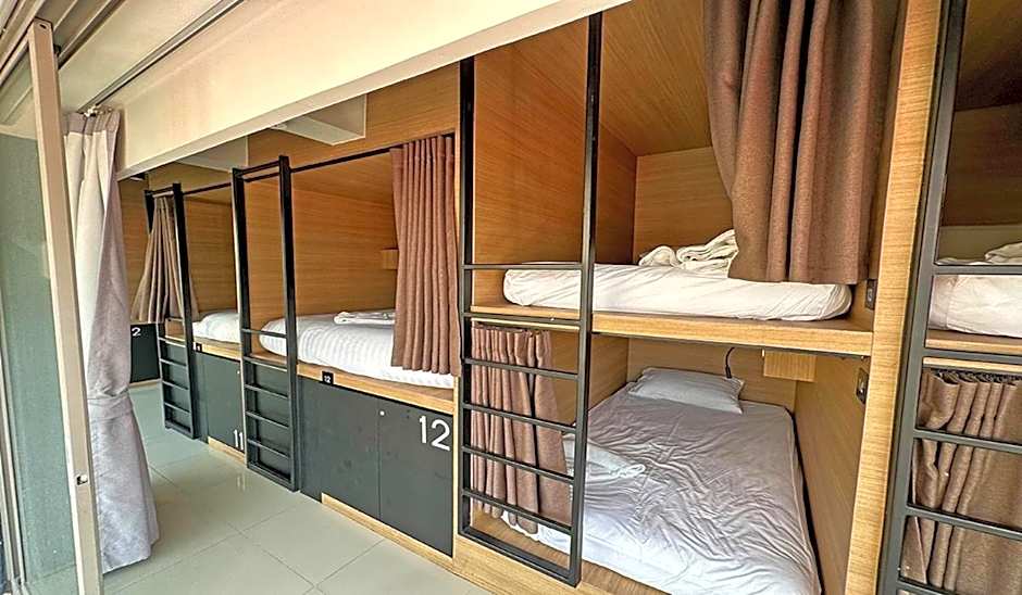 Kata Beach Poshtel Phuket