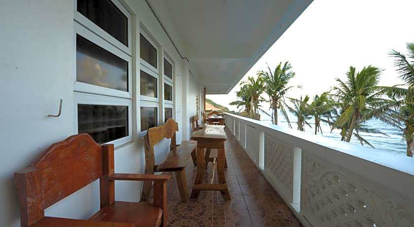 Batanes Seaside Lodge & Restaurant