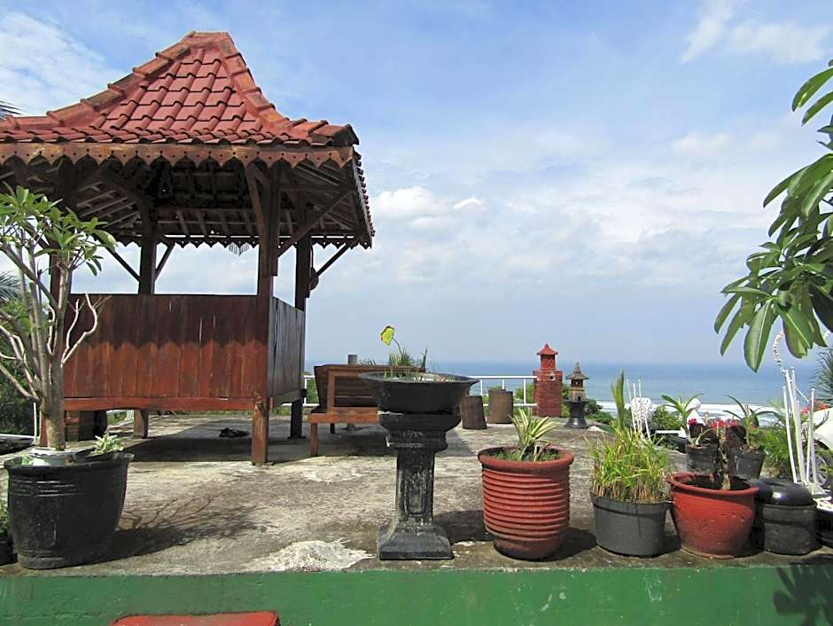 Losmen Kinasih Puncak & Gazebo Pandang