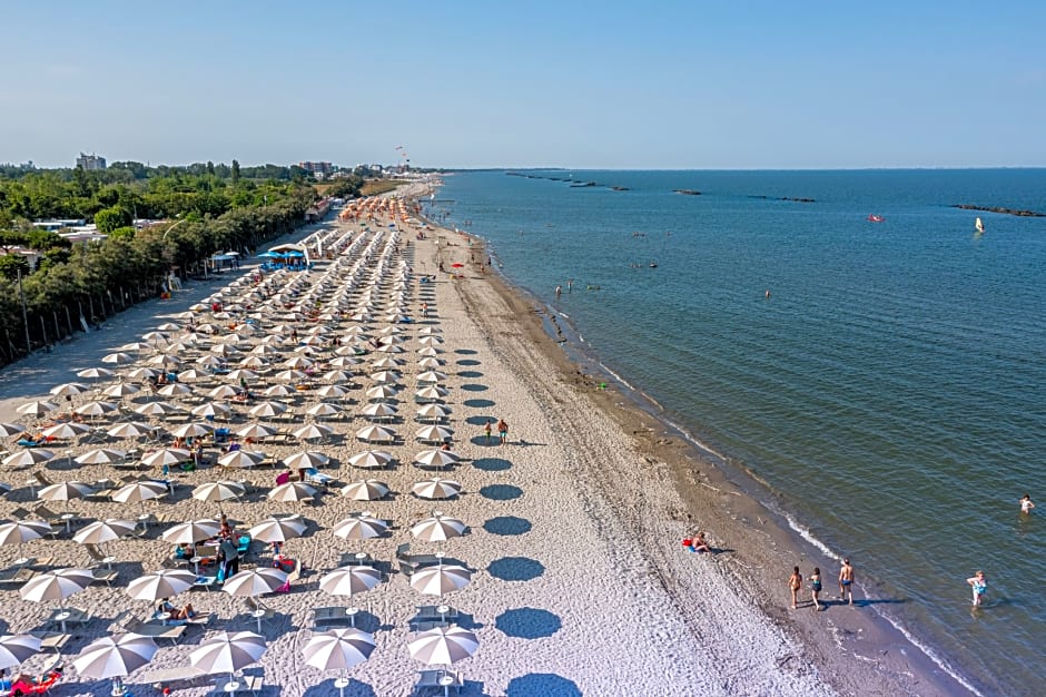 Club del Sole Vigna sul Mar Family Collection