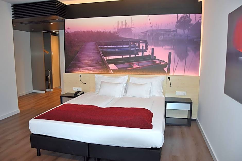 Pannonia Tower Hotel