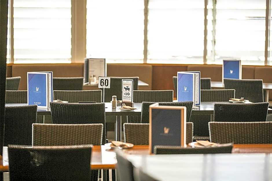 Nightcap at Watermark Glenelg