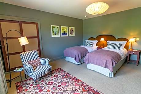 Twin Room with Mountain View