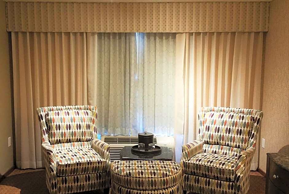 Town & Country Inn and Suites