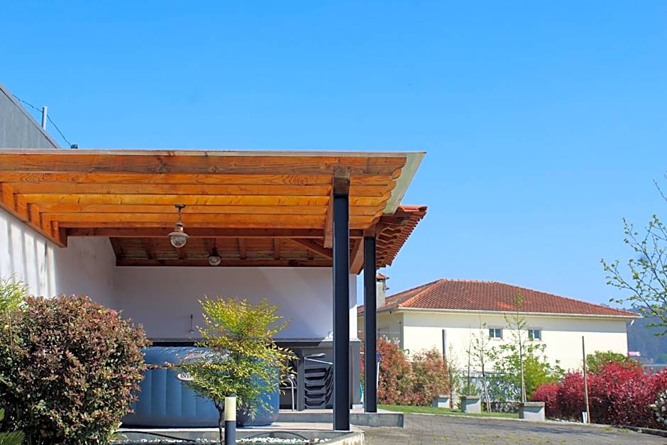 CASA DAS QUINTÃES
