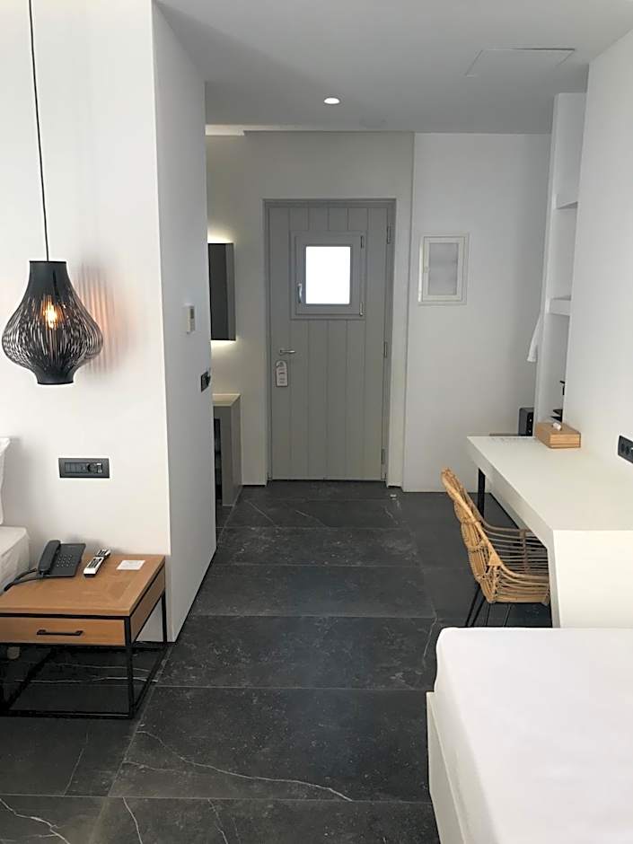 Photo 1 of 15 of Suite