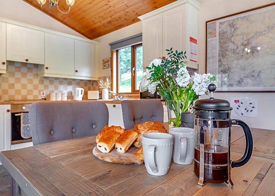 Charlesworth Lodges