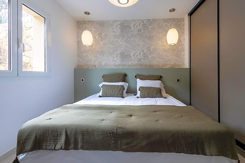 Photo 1 of 11 of Superior Apartment, Sea View