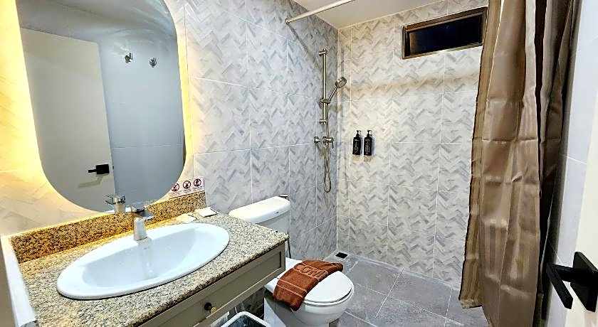 SEATEL Phuket, Patong Beach