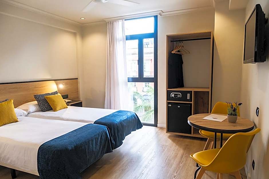 Hotel Adonis Capital