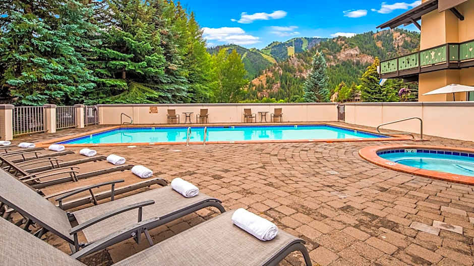Best Western Tyrolean Lodge