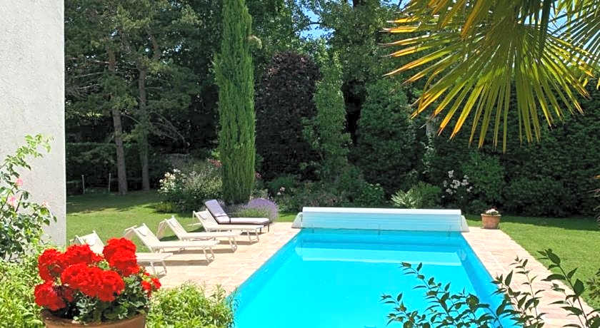 Maison Joussaume Latour