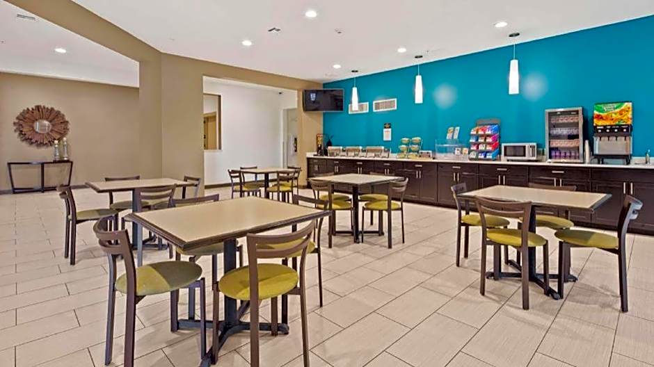 Best Western Lindsay Inn & Suites