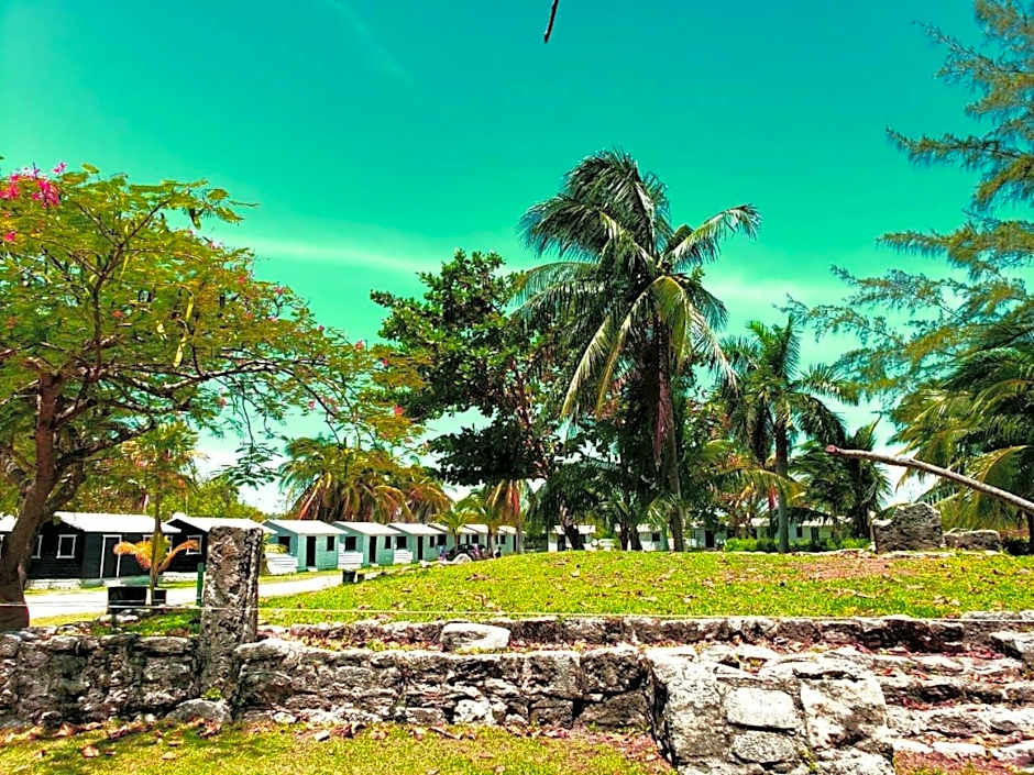 Trailerpark & Cabañas Mecoloco Inn Caravan Park – Cancun, TX