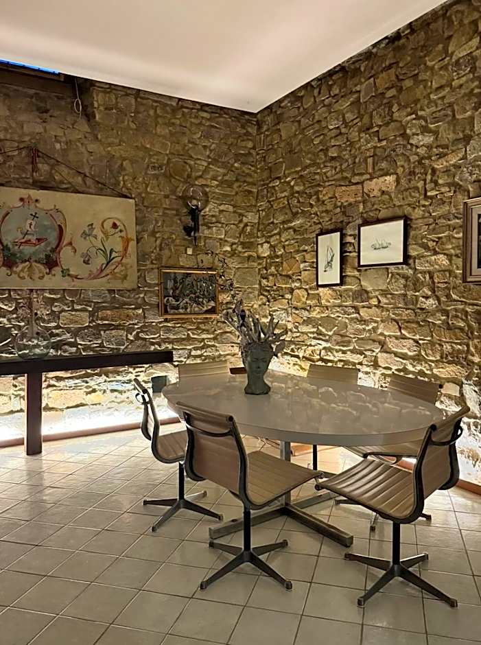 Madonna Del Poggio CAV