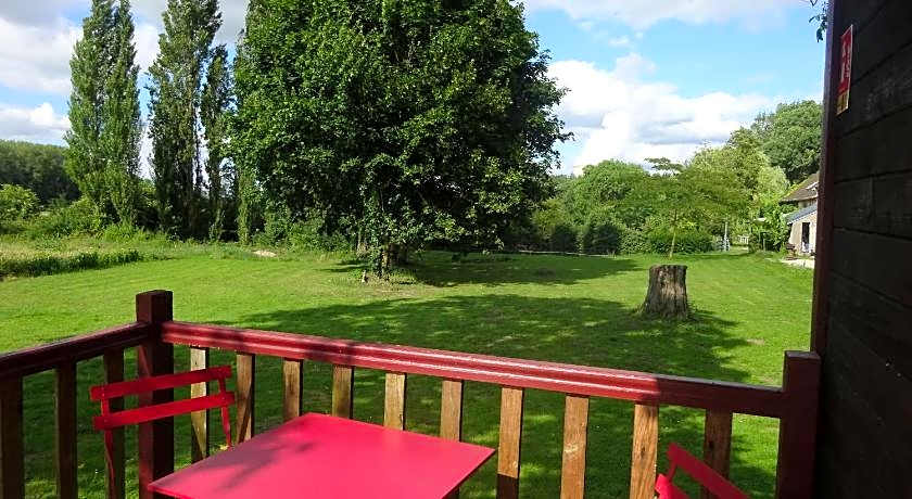 La Ferme de l'isle et sa Roulotte