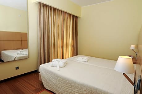 SINGLE SUPERIOR LAND VIEW - BEACH BUILDING