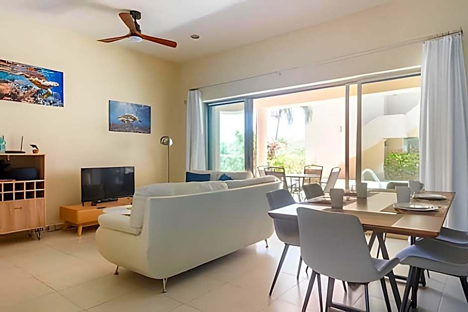 Cozy Place/WiFi/Beach 10 min Walk/Private Pool