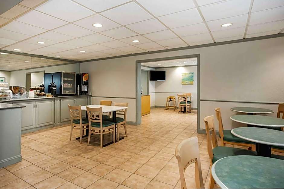 La Quinta Inn & Suites by Wyndham Melbourne