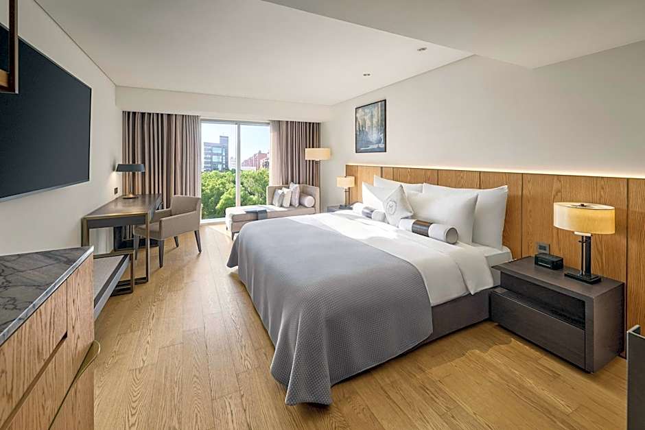 Photo 1 of 4 of Oasis 1 King Bed Guestroom, City View