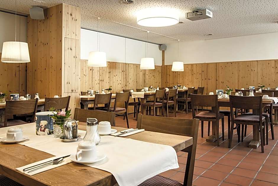 Hotel-Gasthof Lowen