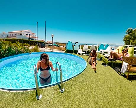 HI Arrifana Destination Hostel