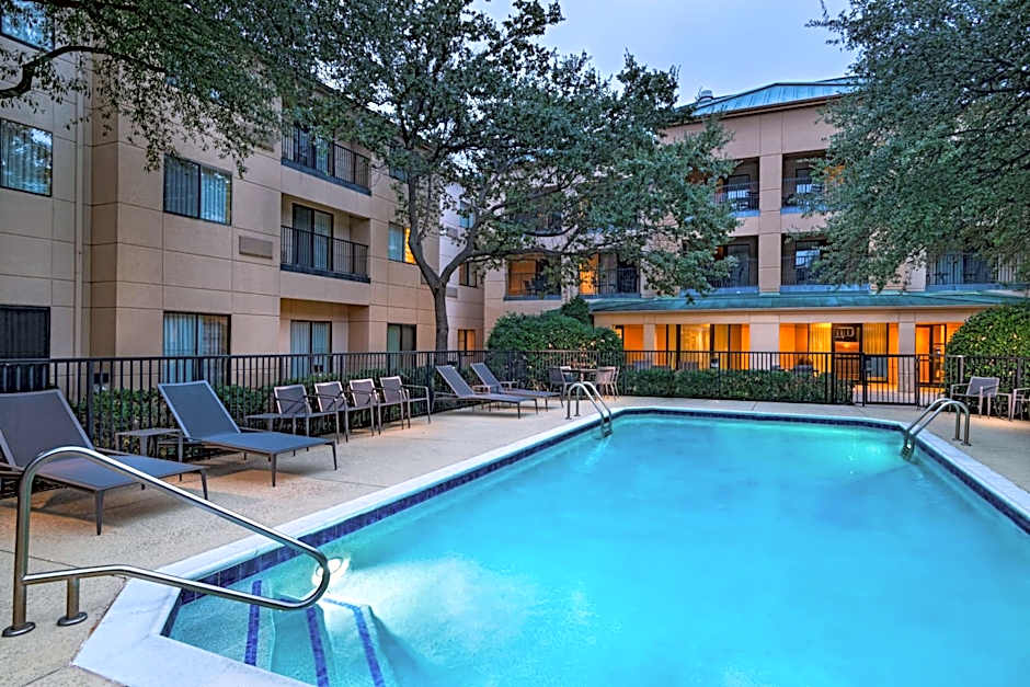 Courtyard by Marriott Dallas Plano in Legacy Park
