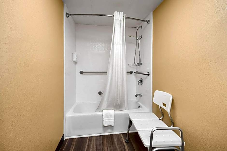 Quality Inn Perry - National Fairgrounds Area