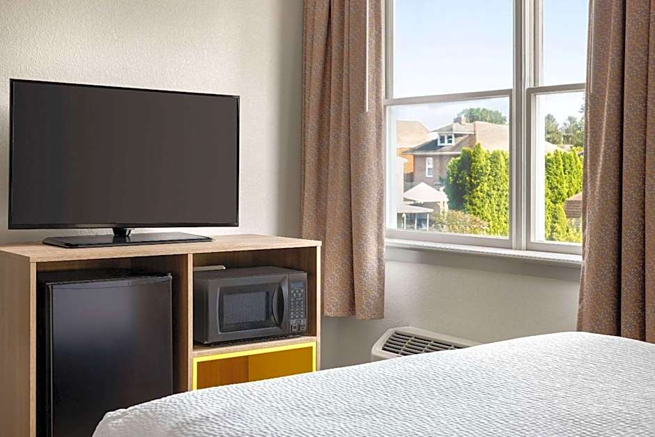 Days Inn by Wyndham Hershey