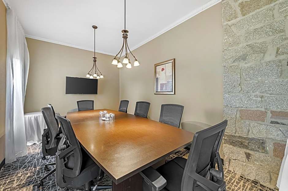 Best Western Plus Hotel Universel Drummondville