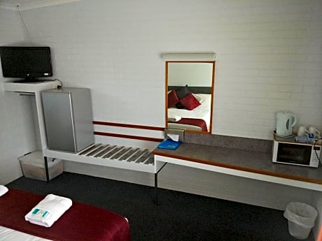 King Room (Non Pet Friendly)