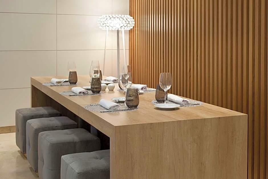 NH Canciller Ayala Vitoria