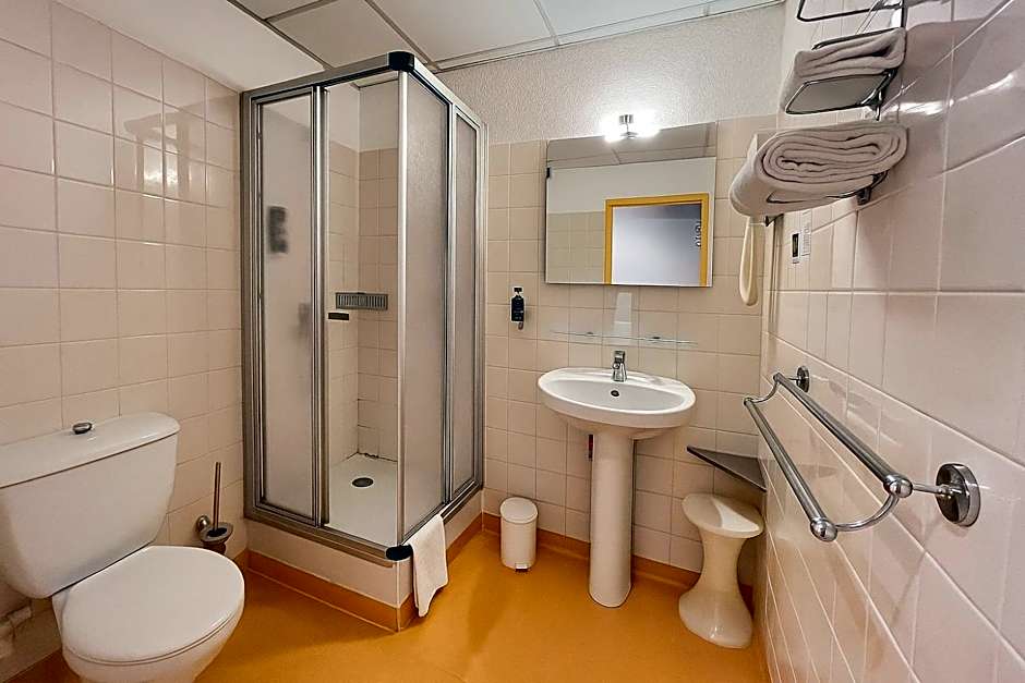 Hôtel de Genève , Faverges-Seythenex 74210, Haute Savoie