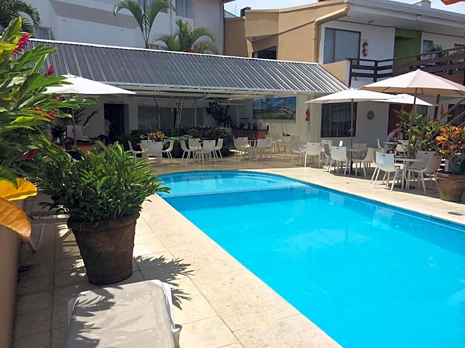 Hotel Residence Inn Suites Cristina