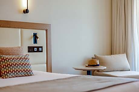 Superior Inland View Room