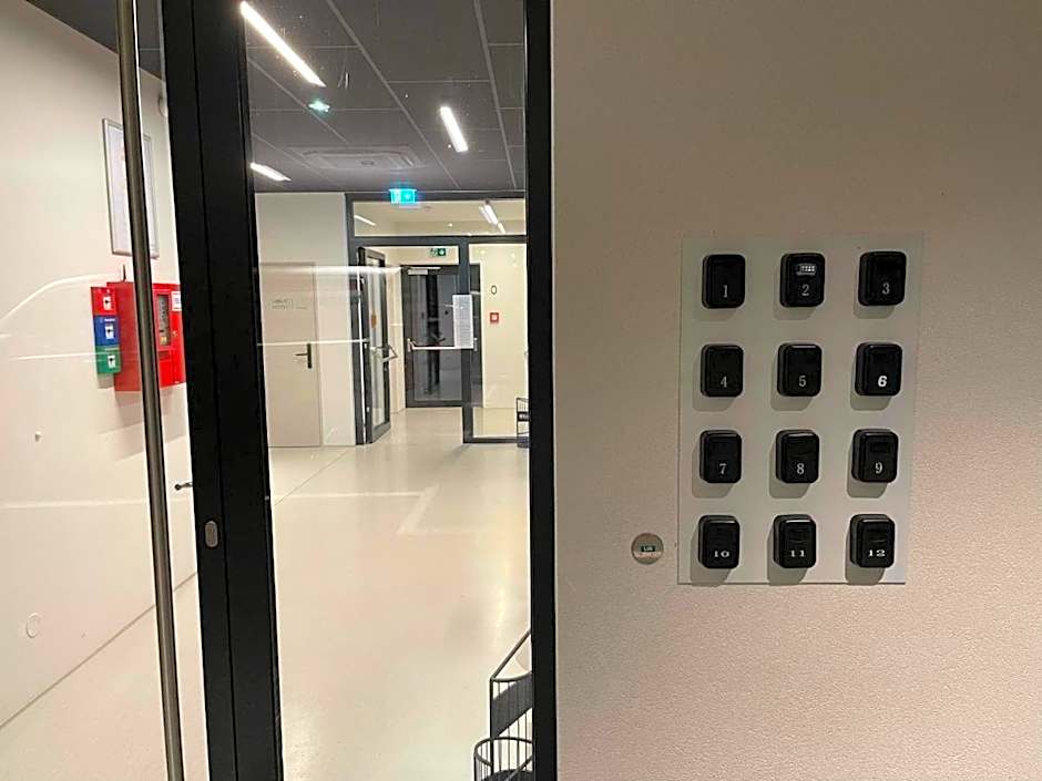 Hotel AT HOME - late arrival self check in