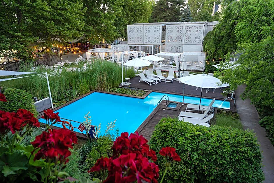 Renegade Hotel