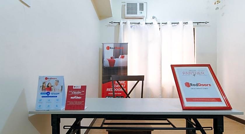 Maliwalo Inn Tarlac by RedDoorz