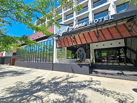 Royal Anne Hotel