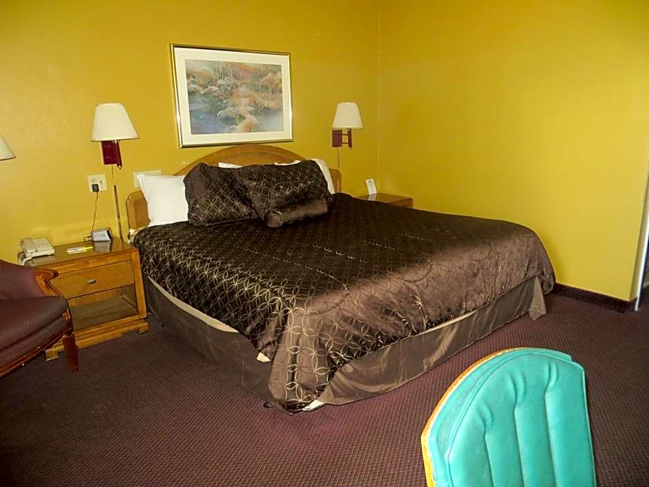 Days Inn by Wyndham Colorado Springs/Garden of the Gods – Colorado Springs, CO
